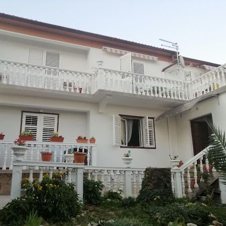 Smjestajni Objekt Padovan Banjol Εξωτερικό φωτογραφία