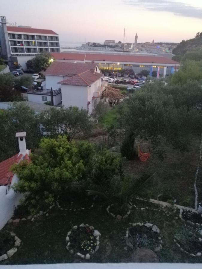 Smjestajni Objekt Padovan Banjol Εξωτερικό φωτογραφία
