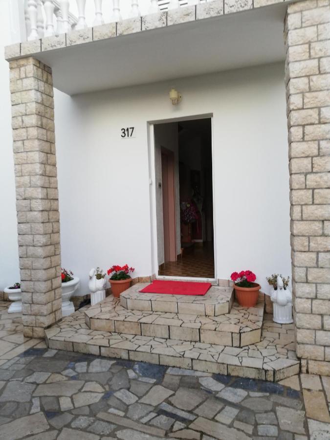 Smjestajni Objekt Padovan Banjol Εξωτερικό φωτογραφία